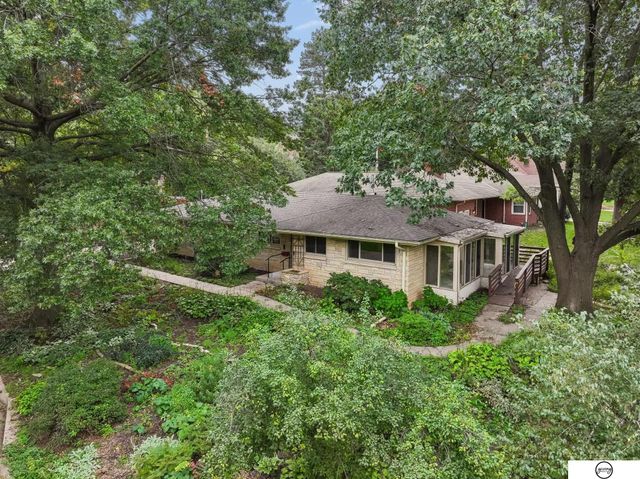 1801 Kings Highway, Lincoln, NE 68502