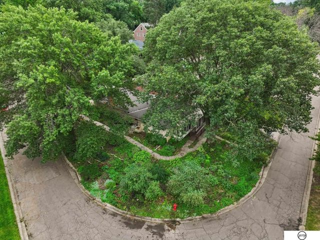 1801 Kings Highway, Lincoln, NE 68502