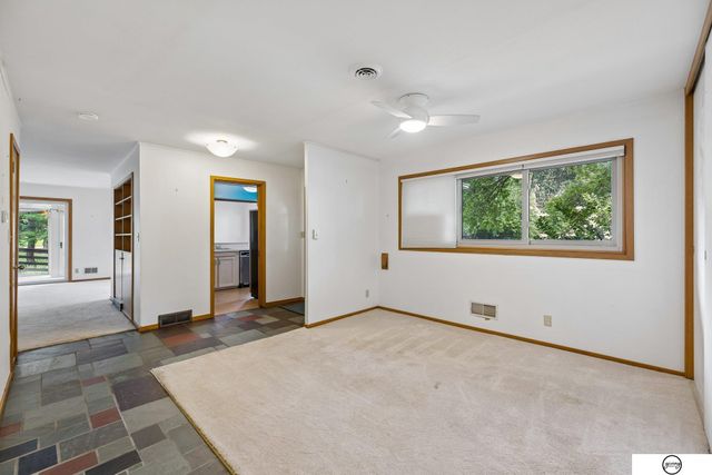 1801 Kings Highway, Lincoln, NE 68502