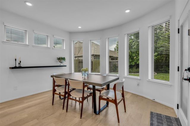 2915 Oakcrest Meadow Court, Conroe, TX 77386