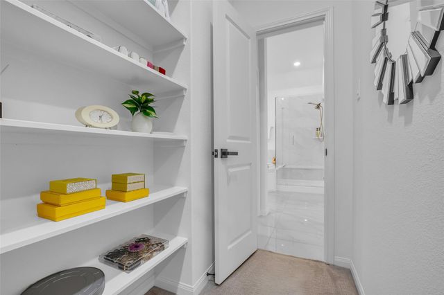 2915 Oakcrest Meadow Court, Conroe, TX 77386