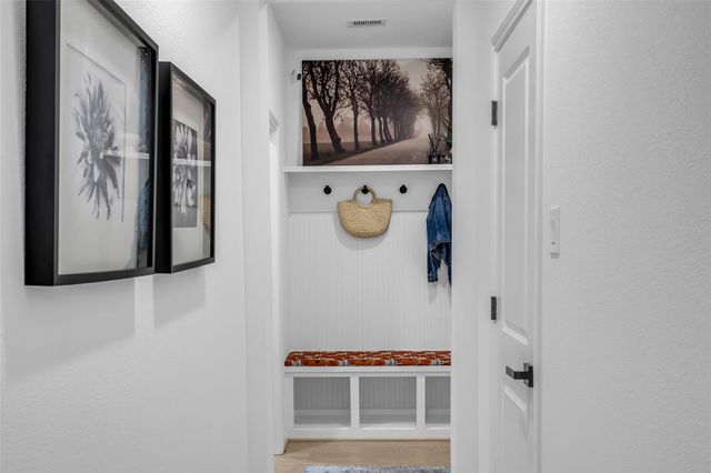 2915 Oakcrest Meadow Court, Conroe, TX 77386