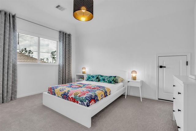 2915 Oakcrest Meadow Court, Conroe, TX 77386