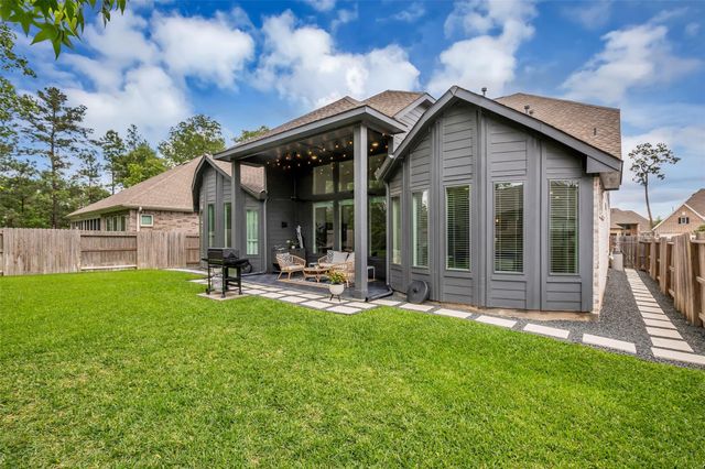 2915 Oakcrest Meadow Court, Conroe, TX 77386