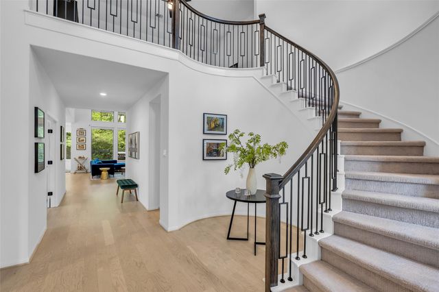 2915 Oakcrest Meadow Court, Conroe, TX 77386