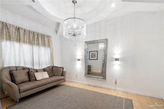 8413 N Main Street, Mcallen, TX 78504