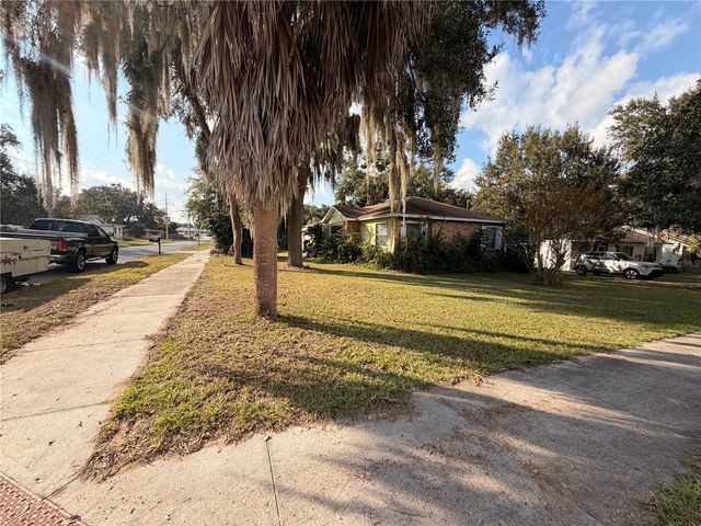 1204 GUNSTON STREET, Leesburg, FL 34748