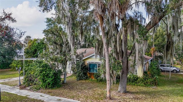 1204 GUNSTON STREET, Leesburg, FL 34748