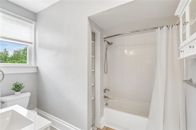 5321 5th AVENUE 5, Shadyside, PA 15232