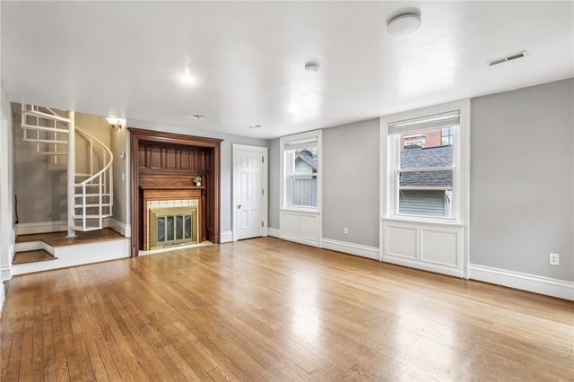 5321 5th AVENUE 5, Shadyside, PA 15232
