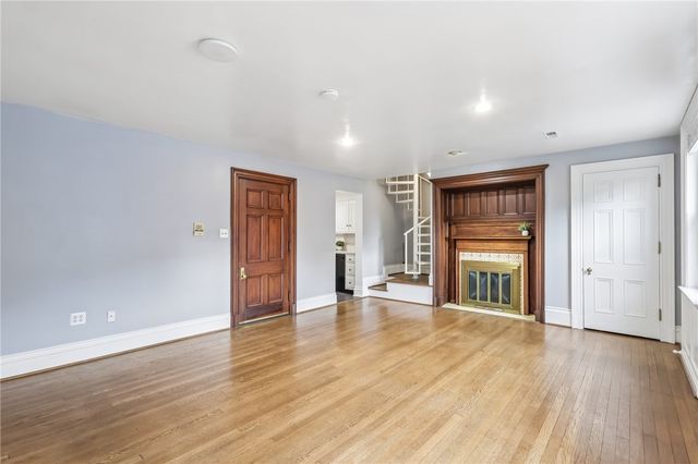 5321 5th AVENUE 5, Shadyside, PA 15232