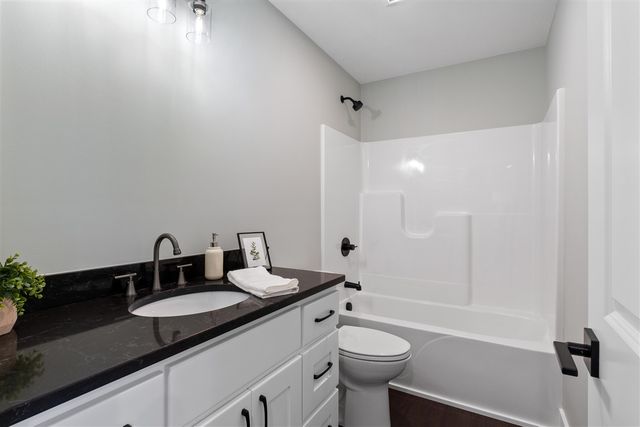 12165 Pine Meadows Drive, Wayland, MI 49348