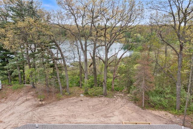 12165 Pine Meadows Drive, Wayland, MI 49348