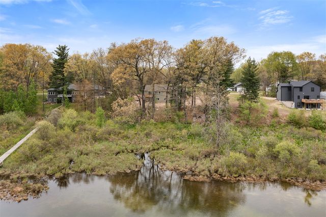 12165 Pine Meadows Drive, Wayland, MI 49348
