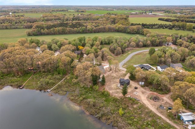 12165 Pine Meadows Drive, Wayland, MI 49348