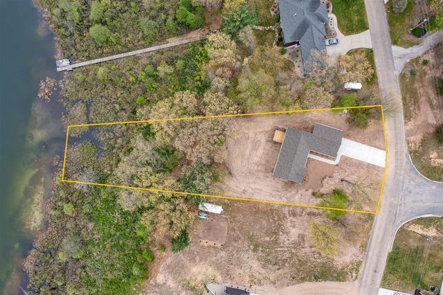 12165 Pine Meadows Drive, Wayland, MI 49348