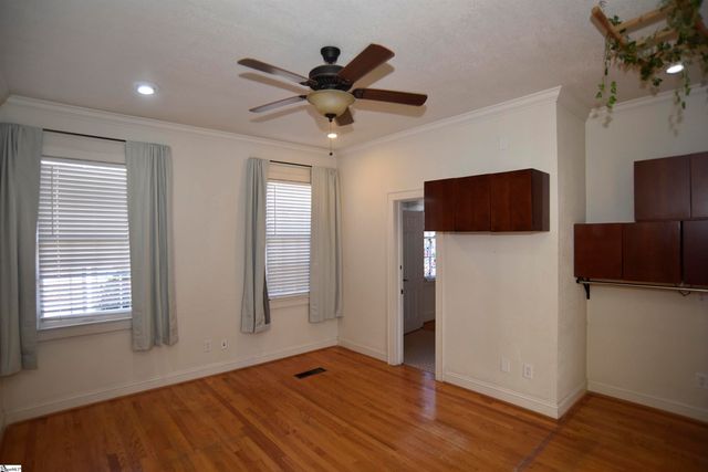 308 W Poinsett Street, Greer, SC 29650