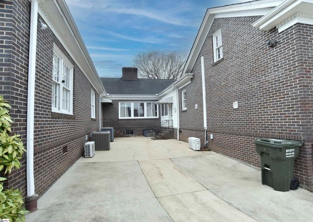 308 W Poinsett Street, Greer, SC 29650