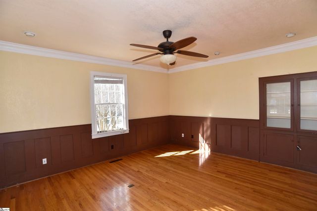 308 W Poinsett Street, Greer, SC 29650