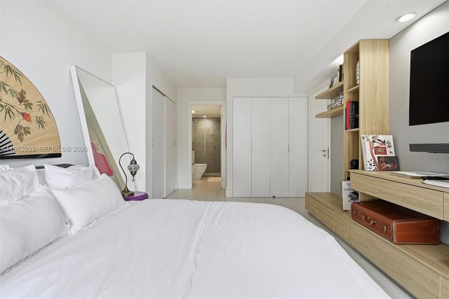 540 Brickell Key Dr 823, Miami, FL 33131