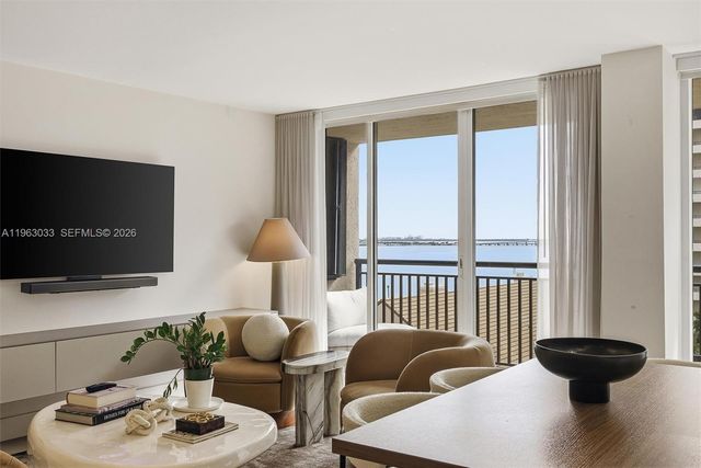 540 Brickell Key Dr 823, Miami, FL 33131