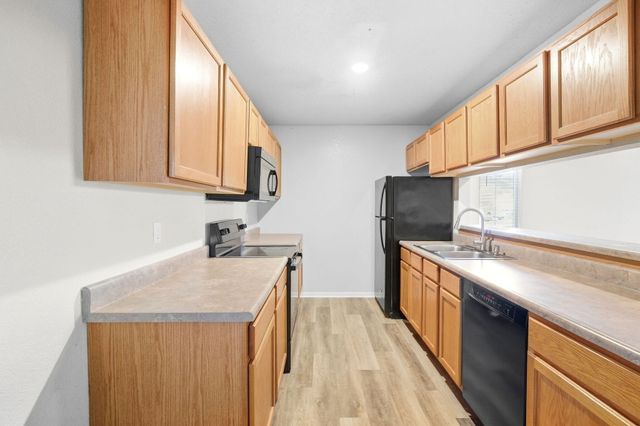 1604 TELLURIDE LN, Columbia, MO 65201
