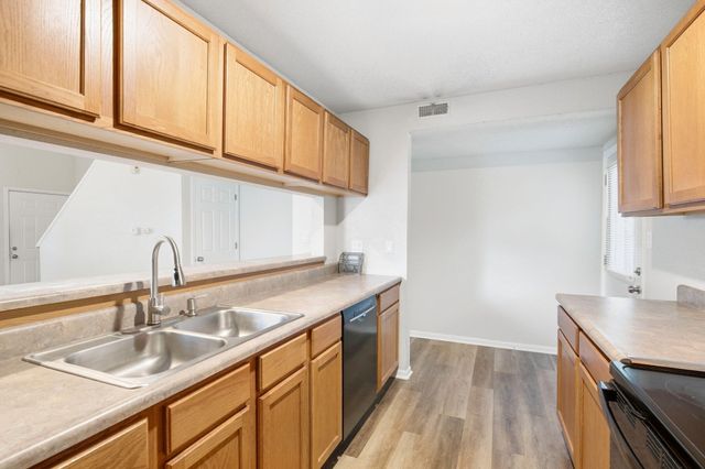 1604 TELLURIDE LN, Columbia, MO 65201