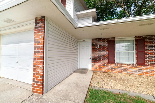 1604 TELLURIDE LN, Columbia, MO 65201
