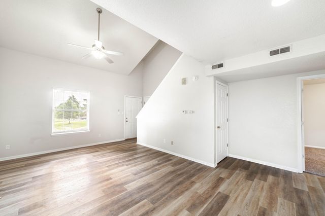 1604 TELLURIDE LN, Columbia, MO 65201