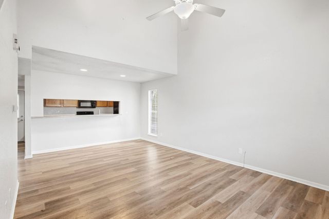 1604 TELLURIDE LN, Columbia, MO 65201