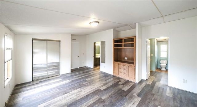 28 Dogwood NW Lane, Cartersville, GA 30121