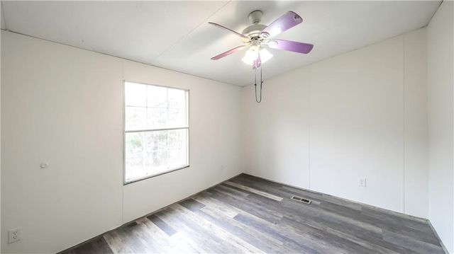 28 Dogwood NW Lane, Cartersville, GA 30121