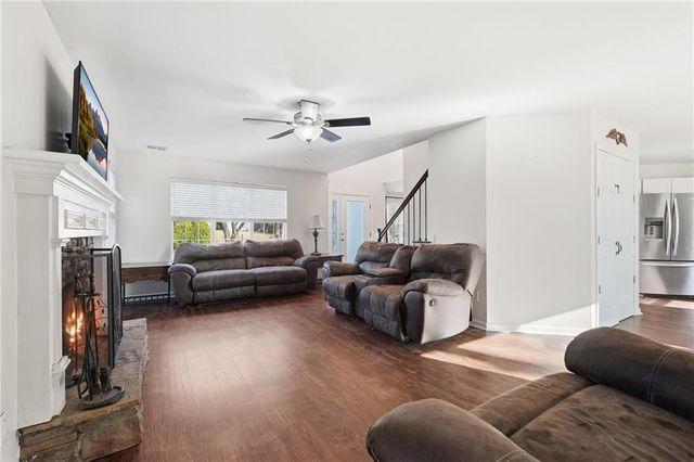 7140 Hunters Trace Drive, Cumming, GA 30028