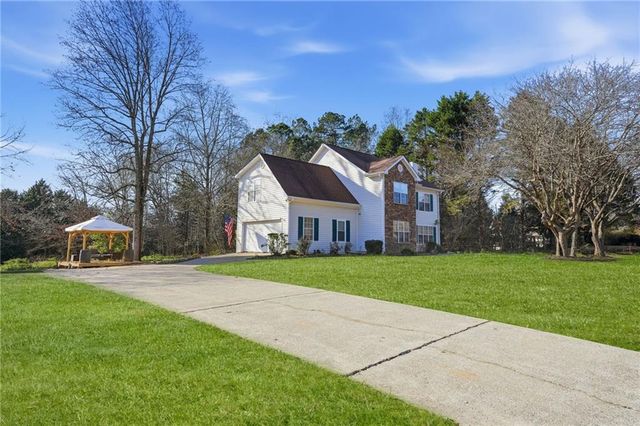 7140 Hunters Trace Drive, Cumming, GA 30028