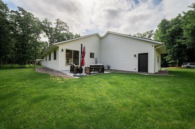 17038 55th Avenue, Chippewa Falls, WI 54729