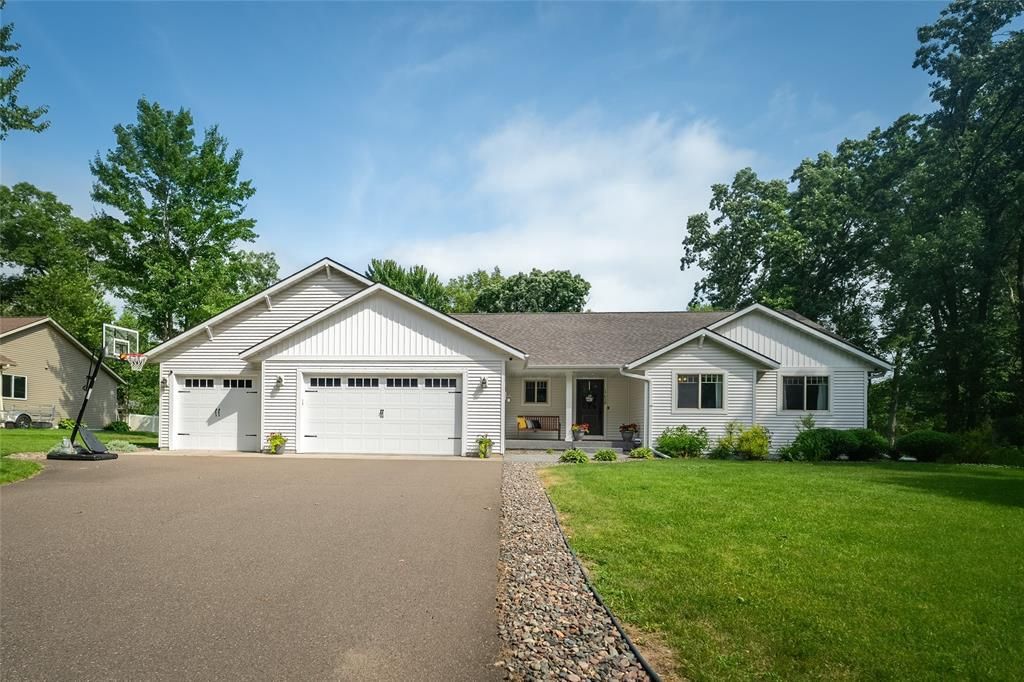 17038 55th Avenue, Chippewa Falls, WI 54729