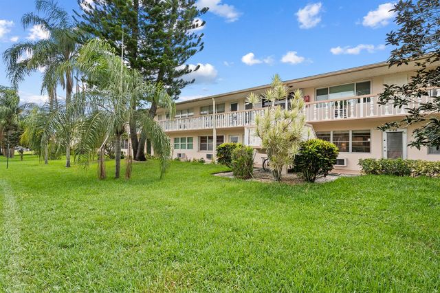 170 Canterbury H, West Palm Beach, FL 33417