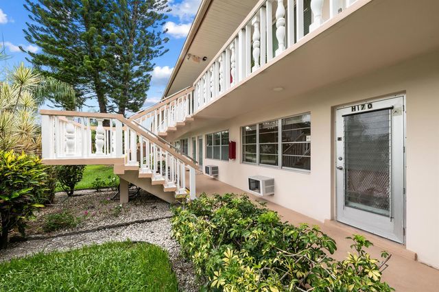 170 Canterbury H, West Palm Beach, FL 33417
