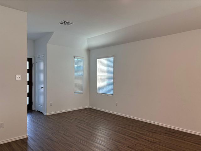 117 Canley LOOP, Hutto, TX 78634