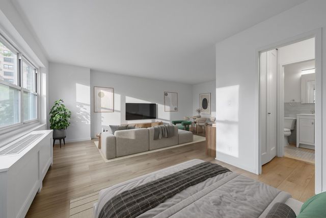 150 W End Ave Apt 4K, New York City, NY 10023