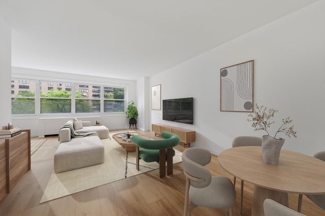 150 W End Ave Apt 4K, New York City, NY 10023