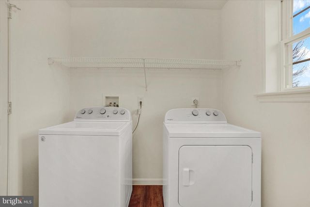 155 AUSTIN DR, Mount Wolf, PA 17347