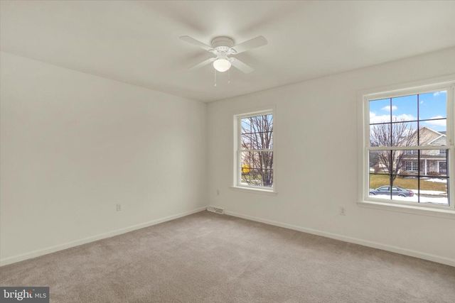 155 AUSTIN DR, Mount Wolf, PA 17347