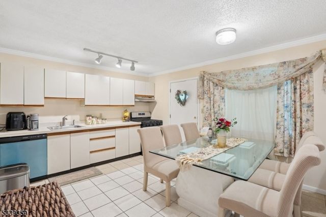 281 Reynolds Ter 19, City Of Orange Twp., NJ 07050