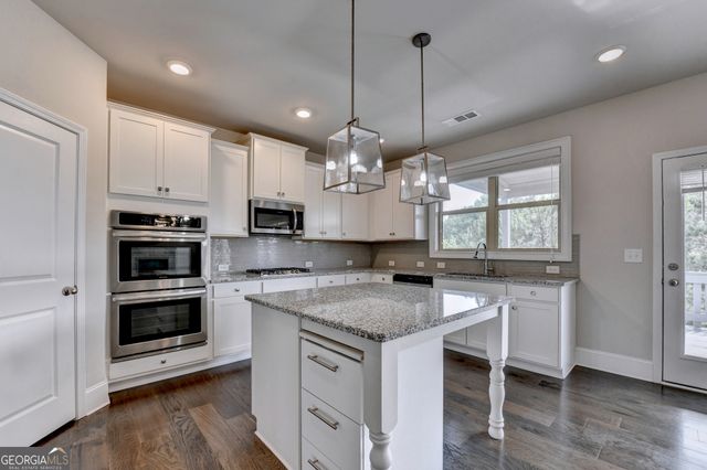 3972 Golden Gate Way, Buford, GA 30518