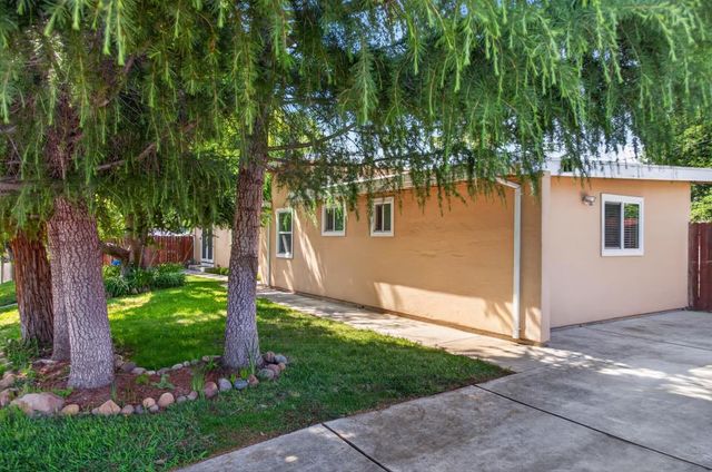 2200 Eastern Ave, Sacramento, CA 95864