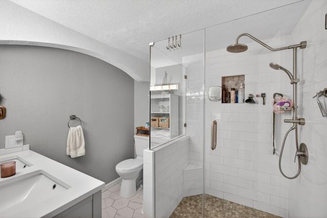 2200 Eastern Ave, Sacramento, CA 95864