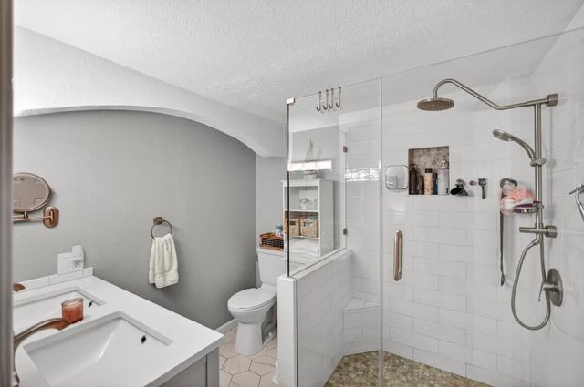 2200 Eastern Ave, Sacramento, CA 95864
