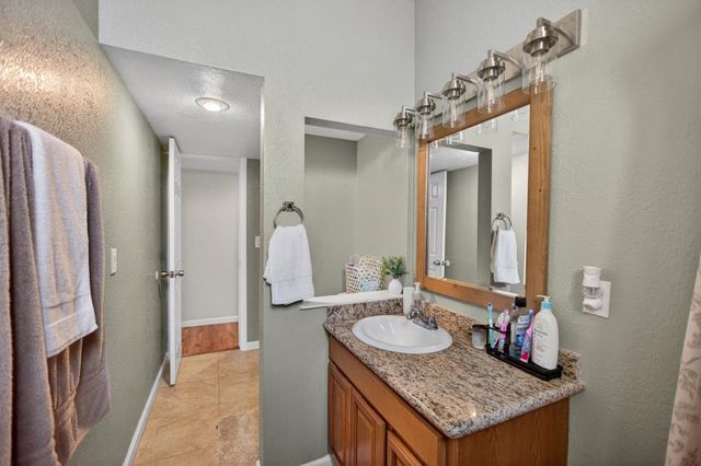 2200 Eastern Ave, Sacramento, CA 95864