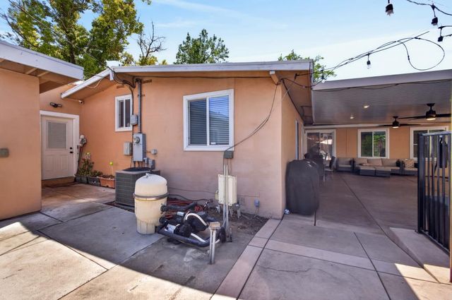 2200 Eastern Ave, Sacramento, CA 95864